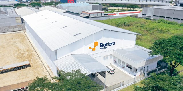 The Vital Role of Chemical Distributors in Modern Industry