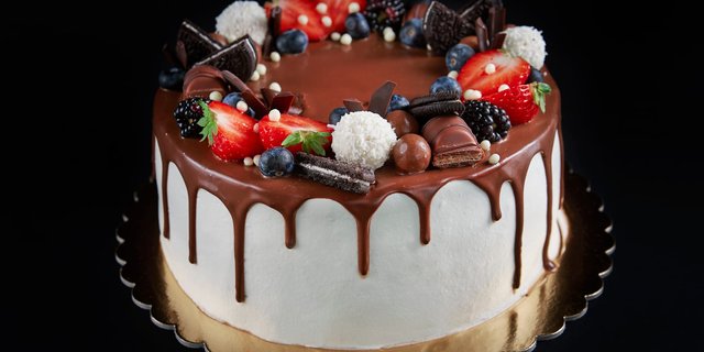Achieving Perfectly Consistent Cake Texture: Key Ingredients You Need
