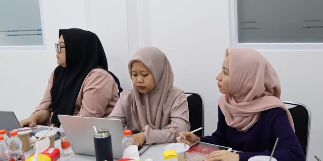 Tim Personal & Household Care (PHC) Bahtera Adi Jaya Gelar Lab Training “Beyond SPF Claims: Measuring Sun Protection Rating and Regulation Training”