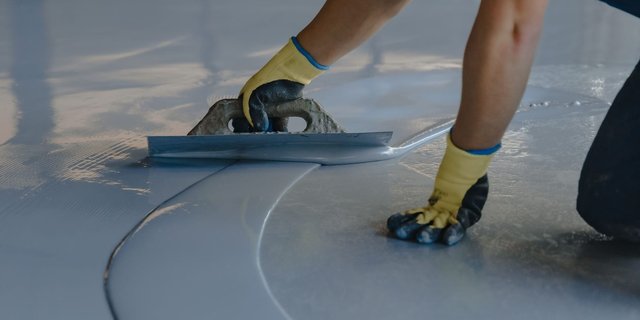 Epoxy Resin Solvent-Free untuk Coating Industri: Solusi Coating Beremisi VOC Rendah dengan Performa Tinggi
